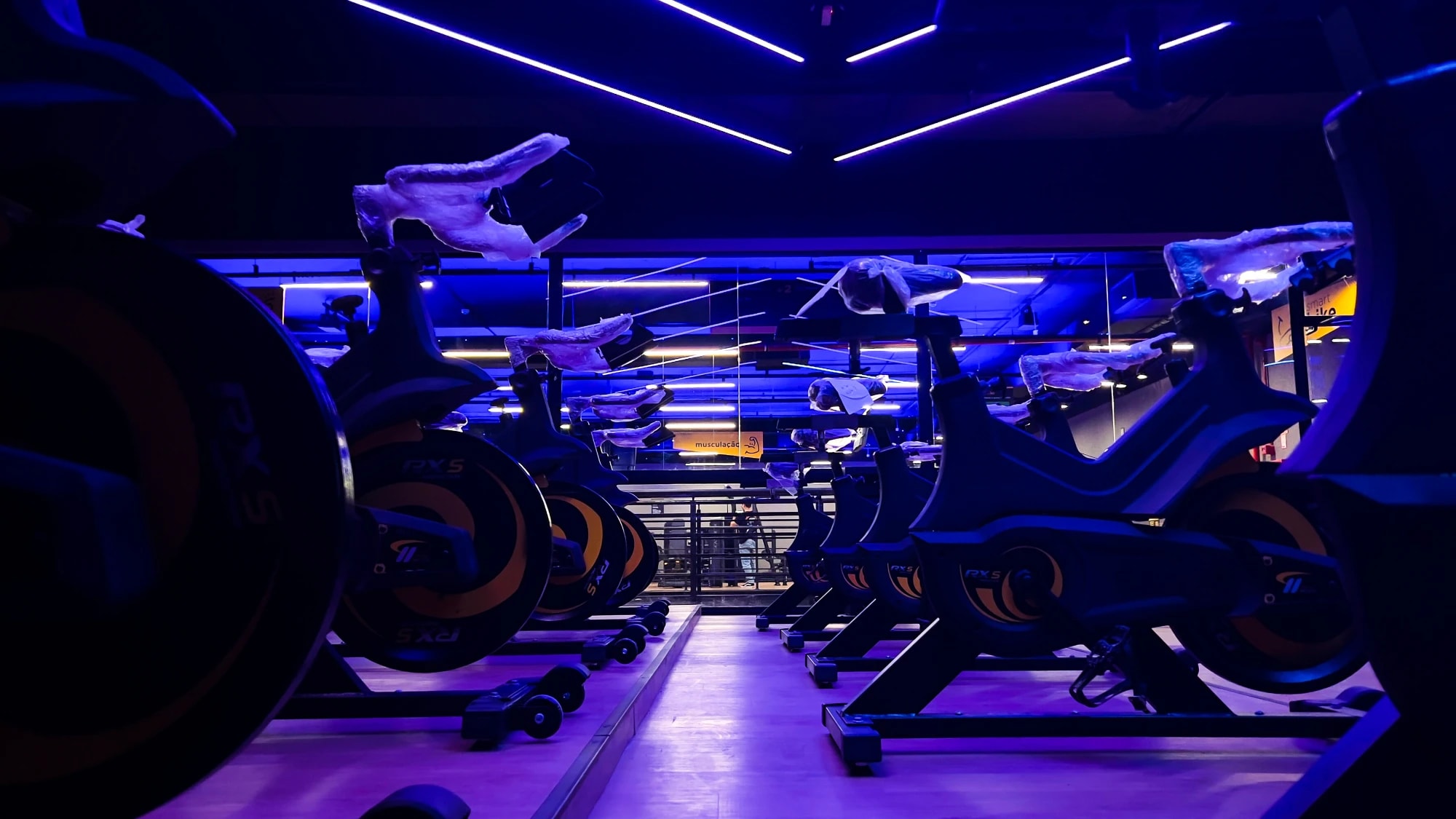 O que é spinning? Entenda o treino e se ele emagrece